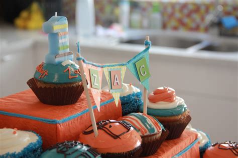 Though this task of throwing a fantastic birthday party can seem tedious to some parents, coming up with creative ideas and executing them. Readers' Favorite: An Orange/Blue One-Year-Old-in-a-Flash ...
