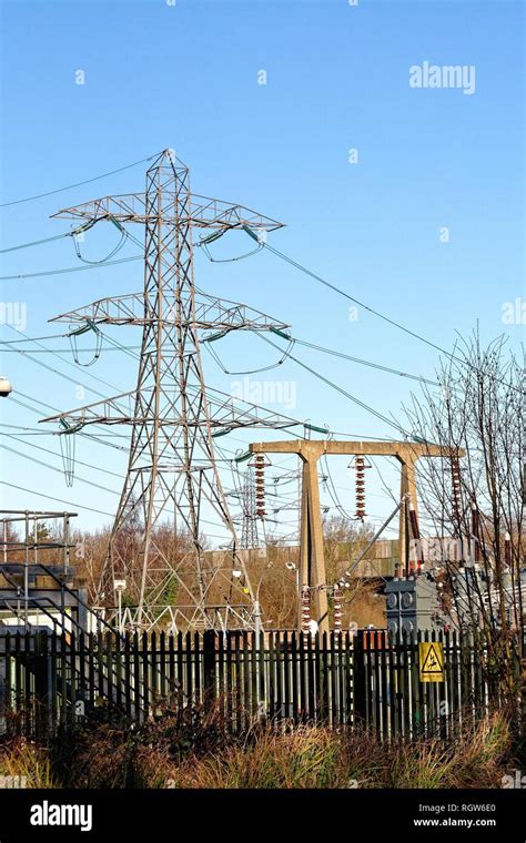 Electricity Pylons And Substation In New Haw Surrey England Uk Stock