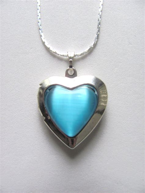 Turquoise Blue Heart Locket Photo Pendant Necklace Silver Tone