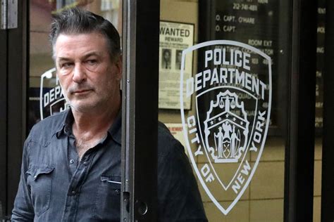 La MENTE ENFERMA del actor ALEC BALDWIN al describir su sueño de MATAR