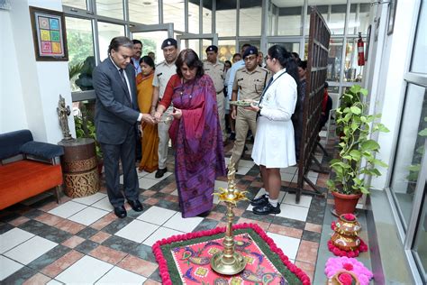 Delhi Police Commissioner Amulya Patnaik Chief Guest At Dps Rk Puram Scholar Badge Ceremony
