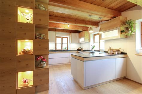 Moderne Küche Mit Holznischen Moderne Küche Küche Landhaus Modern