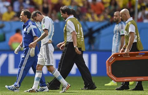 Ángel fabián di maría hernández (lahir di rosario, argentina, 14 februari 1988; Argentina's Angel Di Maria ruled out of World Cup with ...