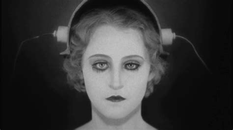 The Gorgeous Images And Narrative Incoherence Of Metropolis Luddite Robot