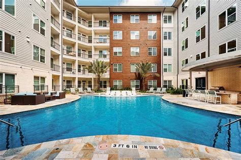 Apartment Wolf For Rentthe Highbank 8877 Frankway Dr Houston Tx