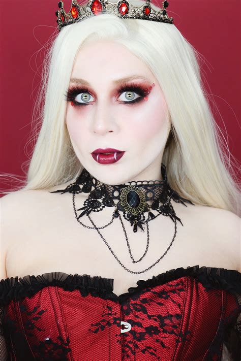 Vampire Queen Huda Beauty Nude Obsessions Red Creative Halloween Makeup