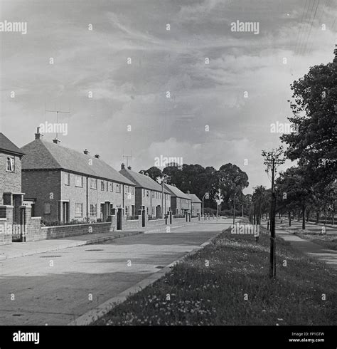 1950s Historical Picture Of A New Post War Suburban Housing Stock
