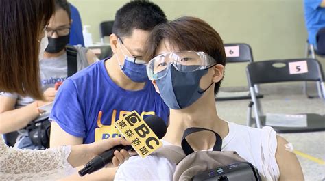 We did not find results for: 新聞 替年輕人開第一槍 他提迪士尼疫苗政策：1000萬劑輝瑞給12至30歲 - 看板Gossiping - PTT網頁版