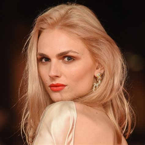 26 blonde hair colors that look amazing on every skin tone blonde hair pale skin blonde hair