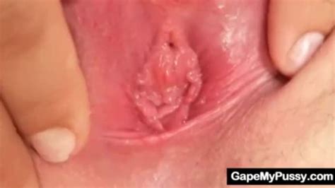 Blonde Lilith Lee Pulling And Spreading Pussy Lips Xxx Mobile Porno