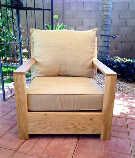 While the chaise lounge was originally an indoor chair, today it brings outdoor relaxation to mind. Ana White | BRISTOL OUTDOOR LOUNGE CHAIR - DIY Projects