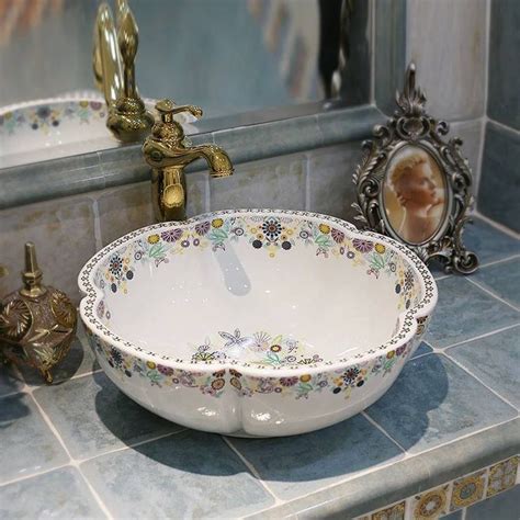 Artistic Procelain Europe Vintage Style Art Wash Basin Ceramic Counter