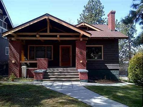 I Want To Live In An Arts And Crafts Bungalow Craftsman House