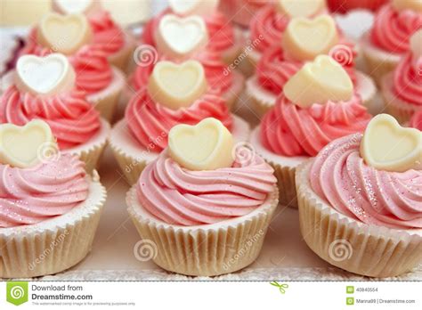 17,000+ vectors, stock photos & psd files. Valentines cakes stock photo. Image of design, anniversary - 40840554