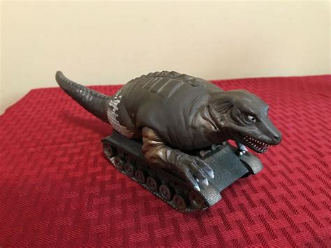 Dinosaur Tank Ultraman Bandai Kaiju Vinyl Dinotank Figure 2004806193