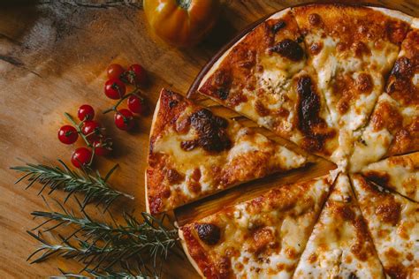 Pizza Pictures Download Free Images And Stock Photos On Unsplash