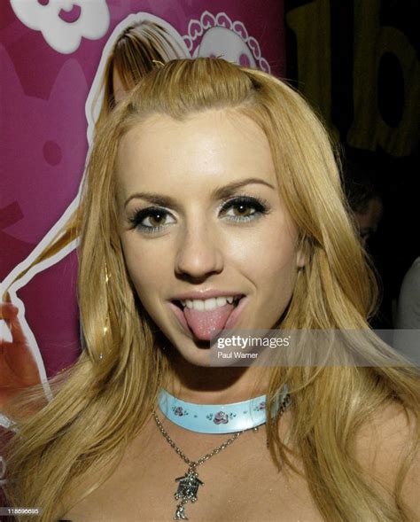 Lexi Belle Attends 2011 Exxxotica Chicago At The Donald E Stephens