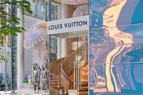 Louis Vuitton Flagship Store Tokyo Joes Paul Smith