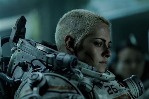 The monster movie ( cloverfield ), space opera ( serenity ), cyberpunk ( ghost in the shell. Underwater Movie Review: Kristen Stewart's Sci-Fi Horror ...