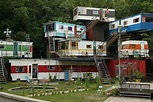 TRAILER TRASH FASHION & LIVING: Our Trailer Park