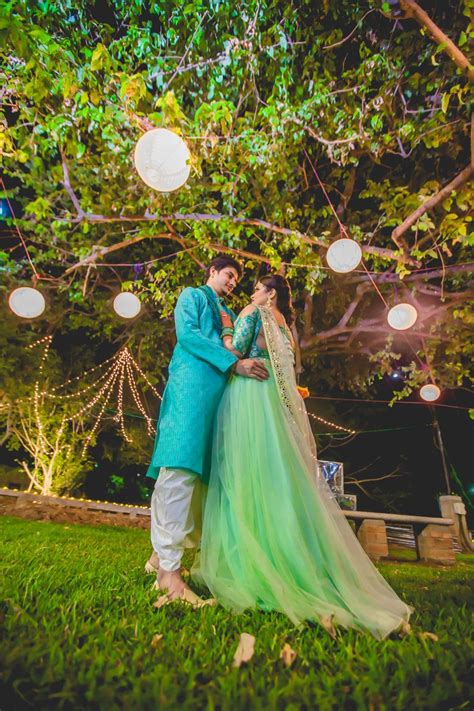 20 Shopzters Couples Who Wore Colour Coordinated Outfits Indian Wedding Photography Glamour