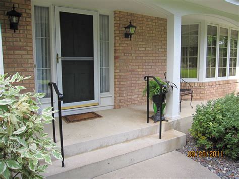 Are you in need of an exquisite iron railing to adorn the outside of your home, business, or any other type of outdoor staircases, patios, and balconies just to name a few. Exterior Step Railings | O'Brien Ornamental Iron | Step ...