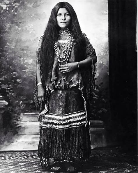 Incredible Portraits Of Native American Girls From The 1800s 36 Pics