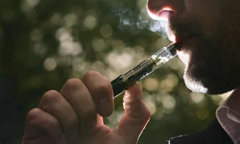 Vaping Does Not Help People Stop Smoking Says Who Report Smoking