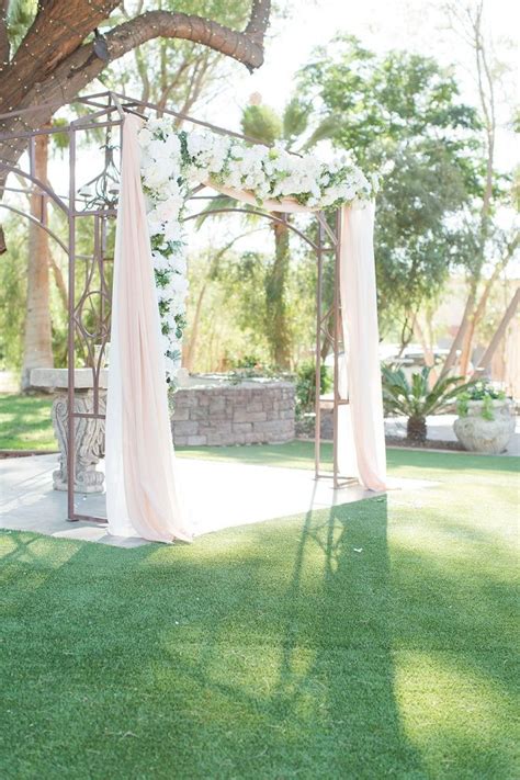 This Light And Airy Spring Phoenix Wedding Is Full Of Pretty Diy