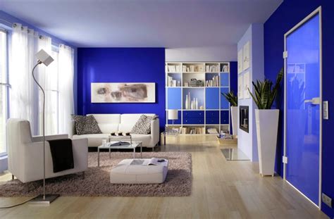 Para que su sala moderna se vea más elegante te recomiendo que utilices muebles rojos. Salas azules - Decoración de salas con estilo