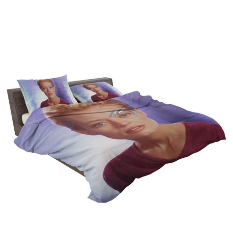 Jeri Ryan In Star Trek Voyager Tv Show Bedding Set