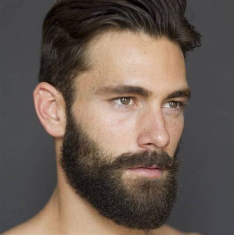 Beard Growth Stages Care Tips From Clean Shaven To Big And Burly Barbe Homme Coiffure Homme