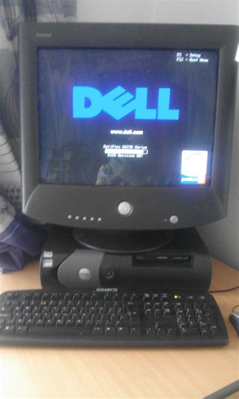 Dell Desktop Computer With 19screen Dvd Rom Windows Xp