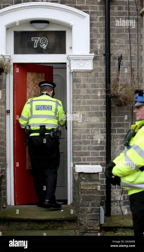 Police Enter The Former Home Of Accused Prostitute Murderer Steve
