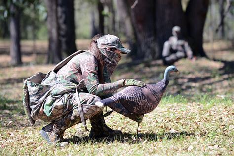 5 Fall Turkey Hunting Tips Strutting