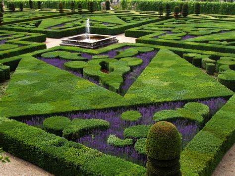 Filefrench Formal Garden In Loire Valley Wikimedia Commons