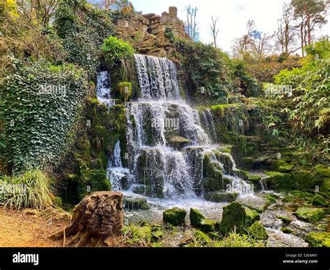 Bowood Waterfall Hi Res Stock Photography And Images Alamy