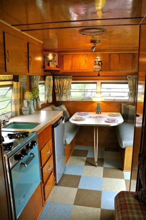 diy camper ideas Vintagecampers Intérieur pour camping aux vendanges