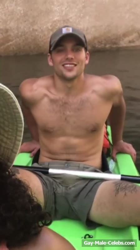 Dylan Sprayberry Shirtless And Sexy Bulge Photos The Men Men