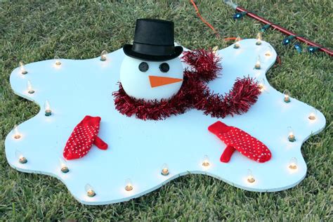 Browse our resale inventory today. Melted Snowman Yard Decoration - BigDIYIdeas.com