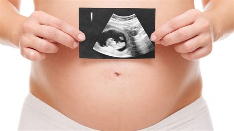 Mengetahui usia kehamilan dilakukan untuk mengetahui kondisi janin yang sehat dan perkembangan janin. 5 Cara Menghitung Usia Kehamilan untuk Mengetahui Hari ...