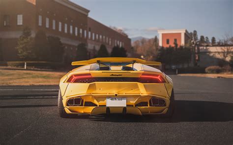 Get Yellow Car Wallpaper 4k 