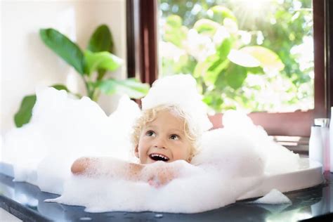 Best Bubble Baths For Babies And Kids 2021 Forever Blowing Bubbles