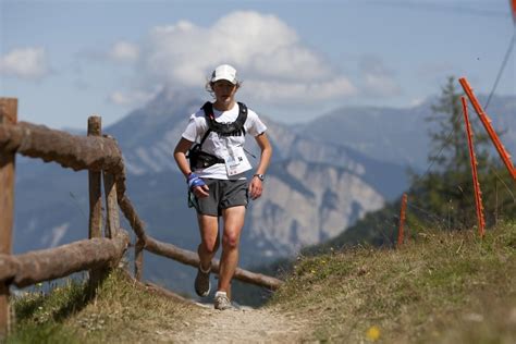 Así Entrena Lizzy Hawker Cinco Veces Ganadora Del Ultra Trail Mont