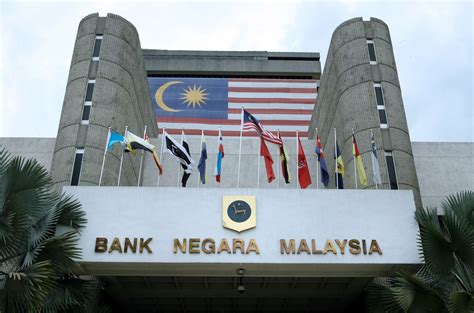 Bank negara malaysia says all states are expected to transition at least to phase three of the national recovery plan (nrp) by november this year. Bank Negara perlu beku kerjasama MIT Sloan | roketkini.com