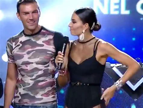 Gabry ponte, nome d'arte di gabriele ponte (torino, 20 aprile 1973), è un disc jockey e produttore italiano. Gabry Ponte tocca il sedere a Elisabetta Gregoraci (che ...