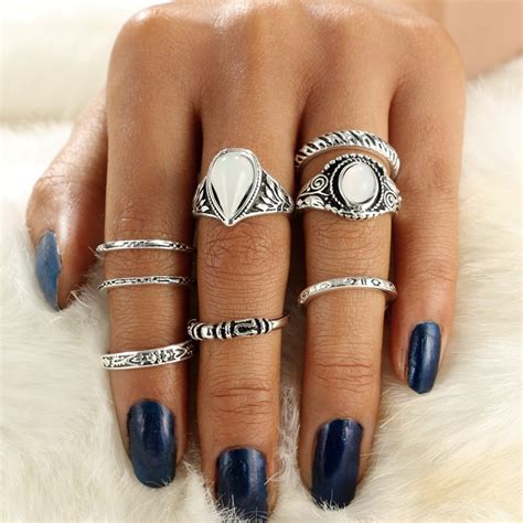 Vintage Middle Finger Ring For Women Purple Crystal Crown Totem Knuckle