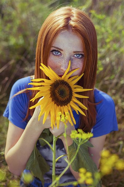Hd Wallpaper Blue Eyes Women Sunflowers Redhead Freckles