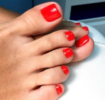 Red Toenails Pedicure Foot Gagging Telegraph