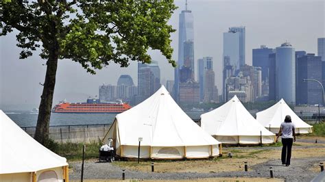 You Can Now Go Glamping On Governors Island Stay In A High End Tent